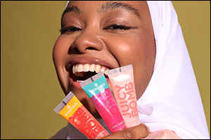 Get Your Gloss On: essence's JUICY BOMB shiny lipgloss is making waves this Summer!